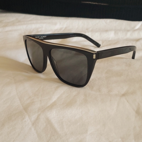 Saint Laurent Sun Glasses - Picture 2 of 4